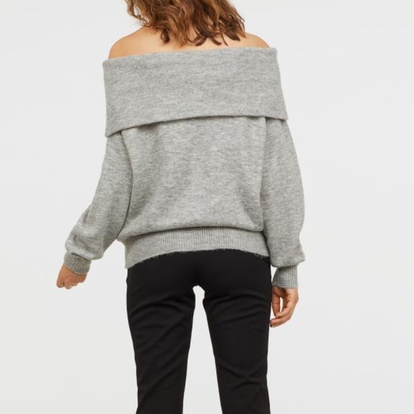 Off the shoulder sweater - Picture 2 of 2
